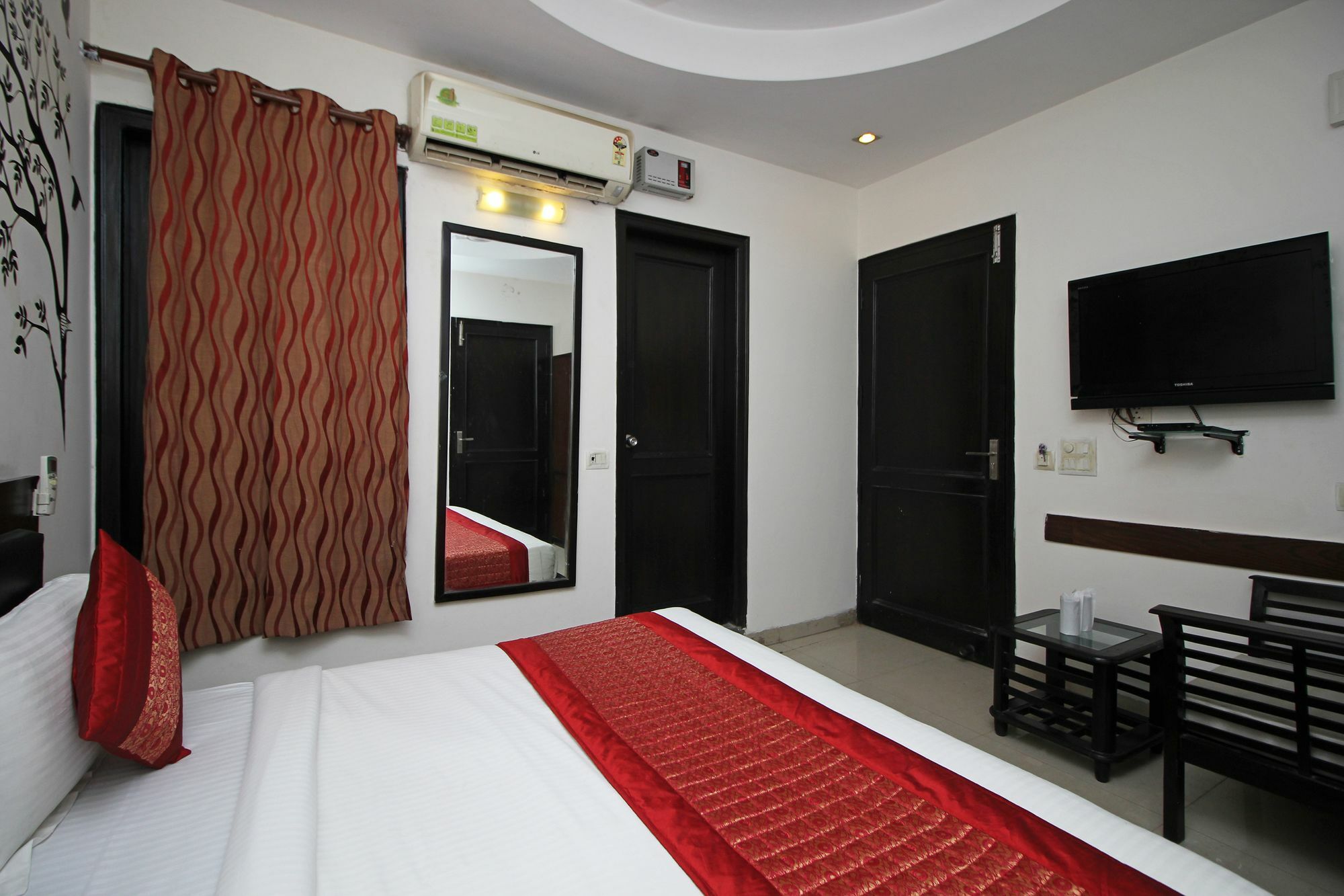 Oyo 9030 Hotel Delhi Airport Plaza Nova Deli Exterior foto